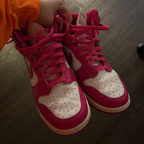 Nike Pink Hightop Dunk (9W) - Picture 2 of 3
